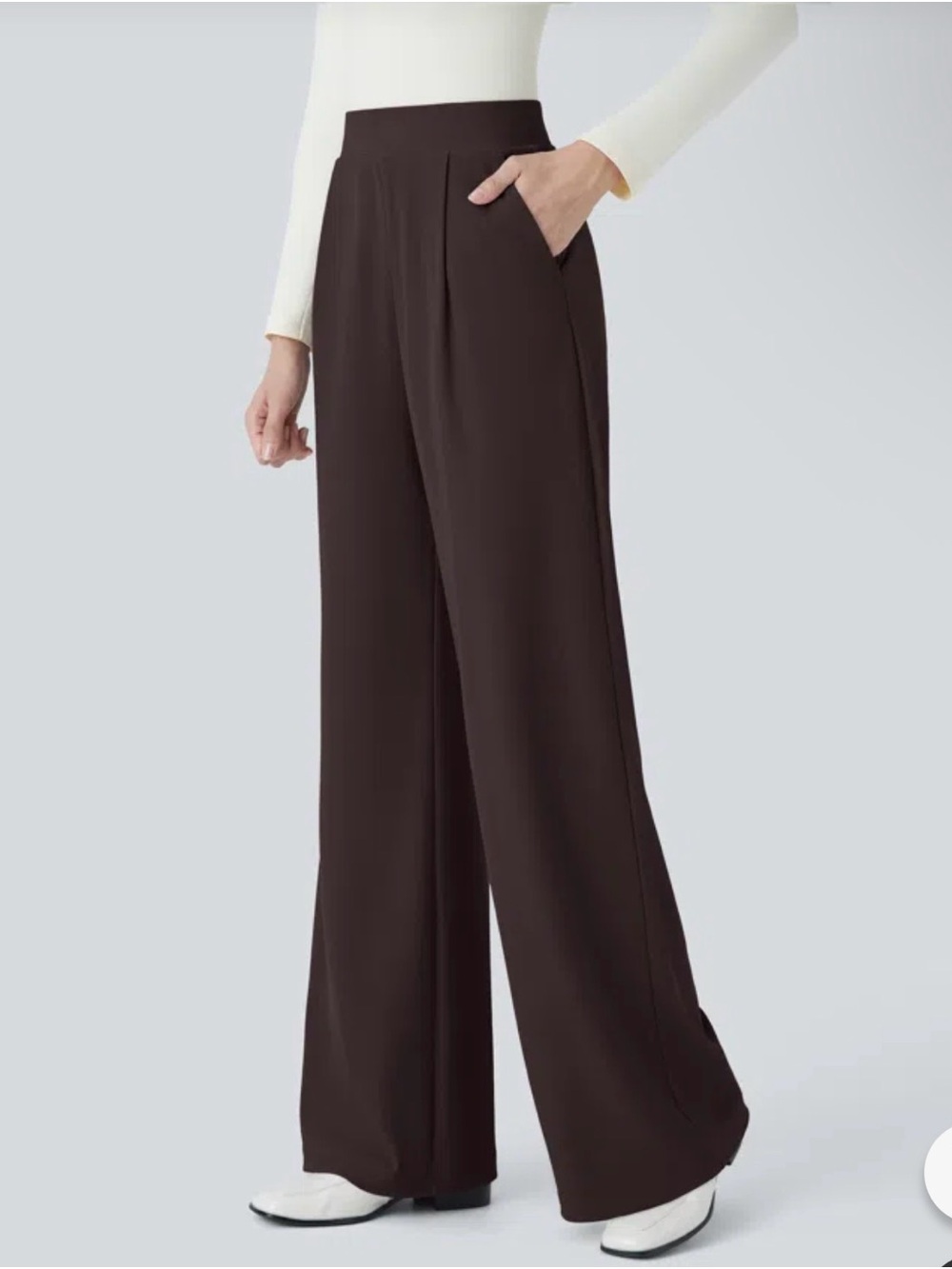 HALARA Wide-Leg Trousers in Dark Brown